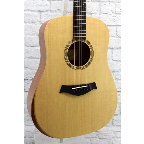 TAYLOR ACADEMY 10 GUITAR