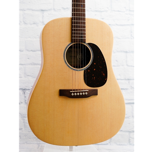 MARTIN DX2E MAHOGANY GUITAR