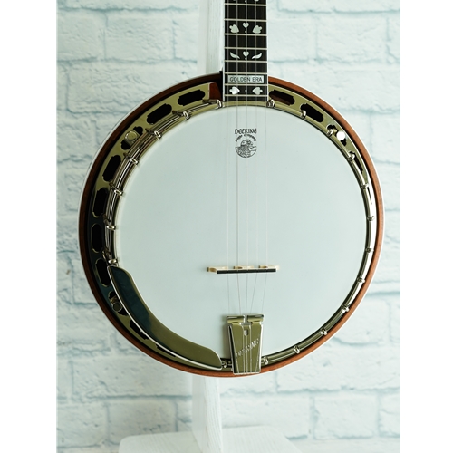 DEERING GOLDEN ERA BANJO