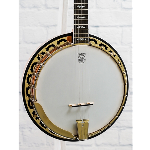 DEERING WHITE LOTUS BANJO