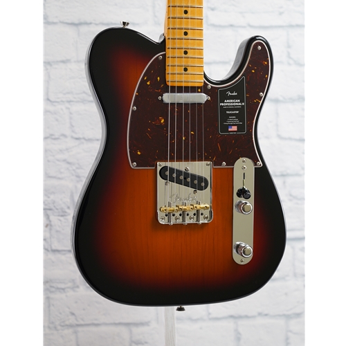 FENDER AMERICAN PROFESSIONAL II TELECASTER- 3 COLOR SUNBURST